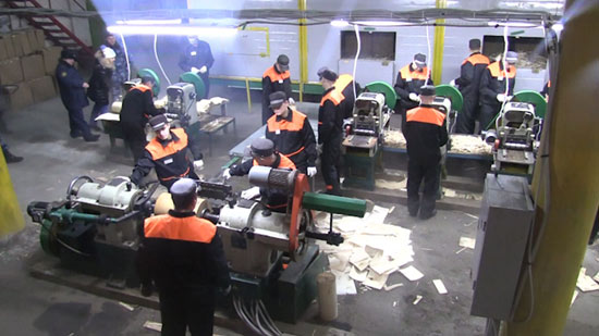 俄羅斯勞教營(yíng)木筷生產(chǎn)線啟動(dòng)，產(chǎn)品瞄準(zhǔn)中國(guó)市場(chǎng)